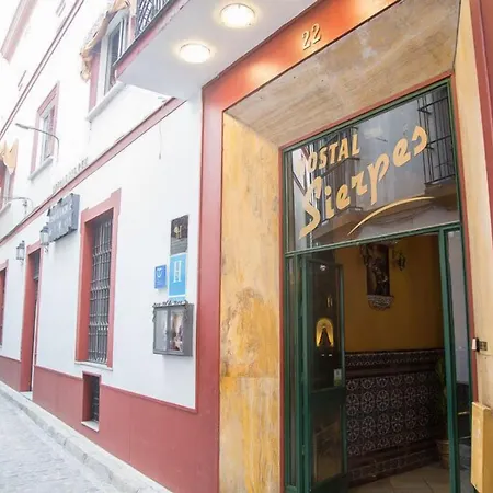 Hostal Sierpes-3
